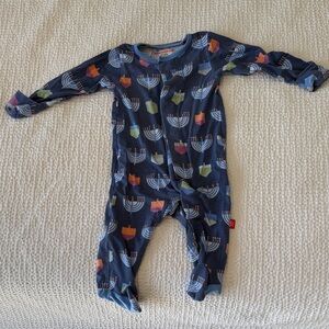 Magnetic me holiday One Piece Pajamas